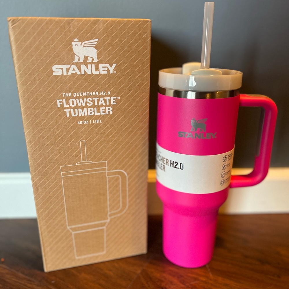 Stanley Flowstate Tumbler in Bright Pink - Picture 2 of 5
